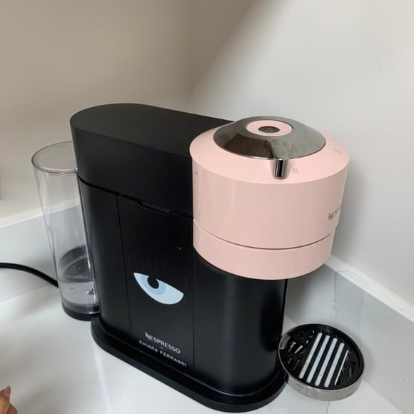 Nespresso Vertuo Limited Edition Machine - Picture 1 of 3